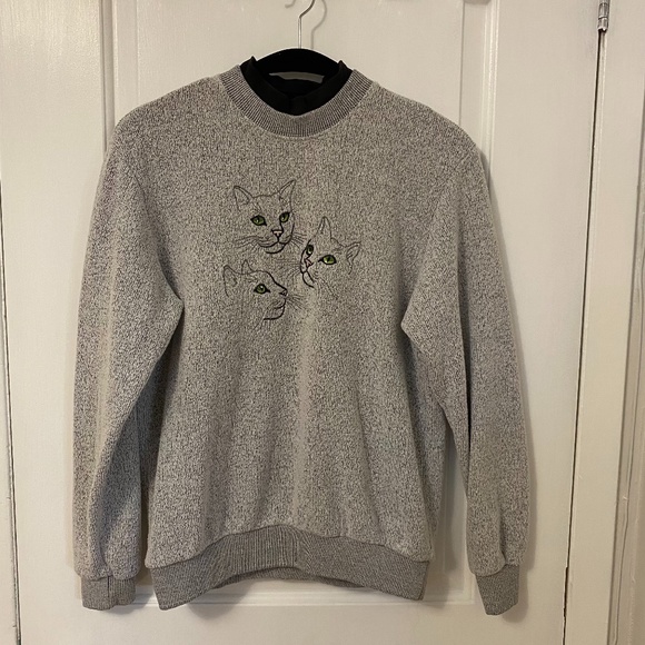 Sweaters - Vintage cat sweatshirt